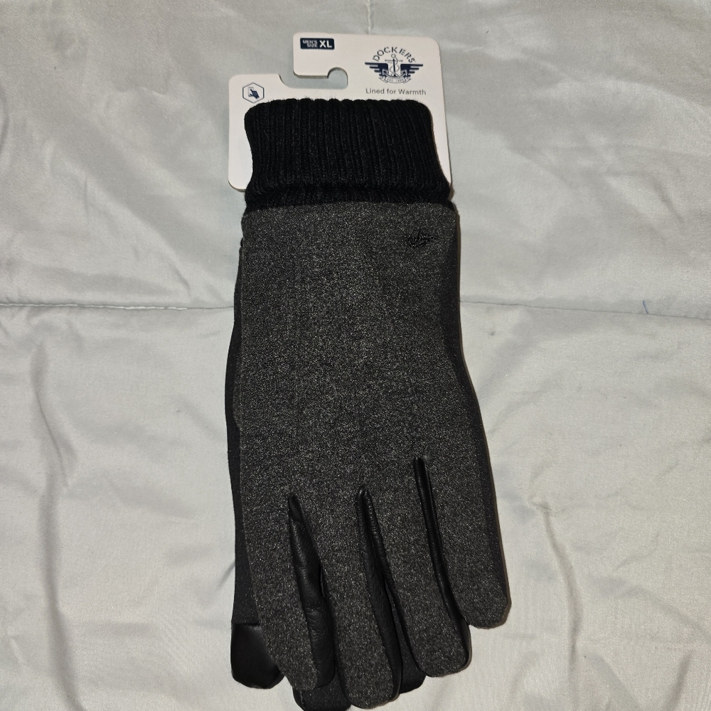 Dockers by Levis Men's XL X-Lrg Black Gray Knit Gloves Touchscreen Insulated NWT